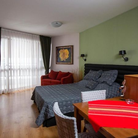 Пирин Плейс Банско Aparthotel Екстериор снимка