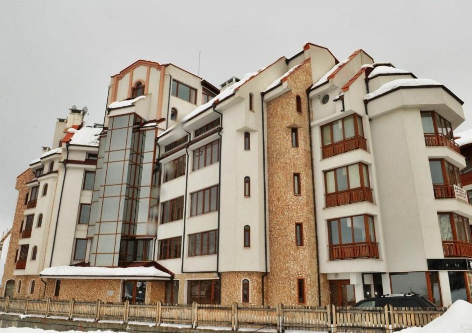 Пирин Плейс Банско Aparthotel Екстериор снимка